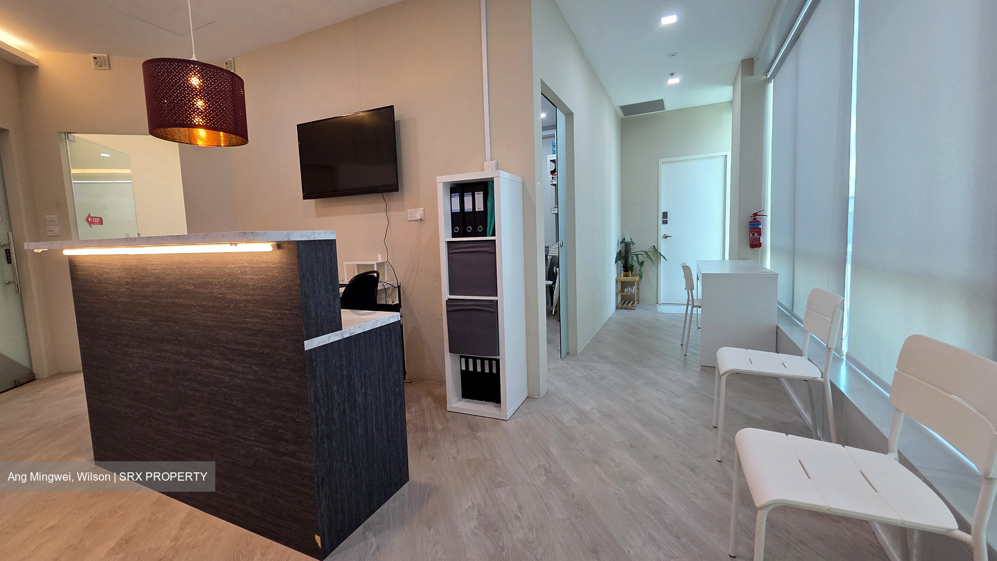 Sunshine Plaza (D7), Office #557102281